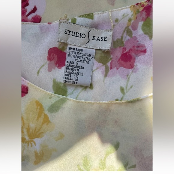 Reversible Studio Ease Size 10 Yellow/White Floral Maxi Dress -Beautiful Vintage - Picture 3 of 3